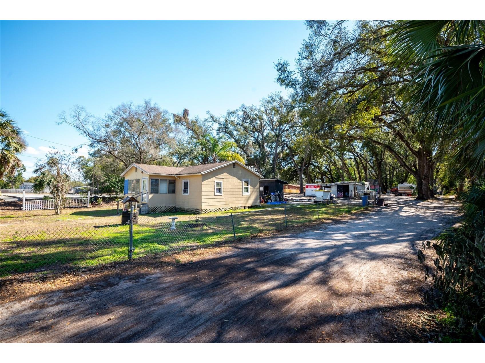 10507 Main Street Thonotosassa FL 33592 C7523460 image19