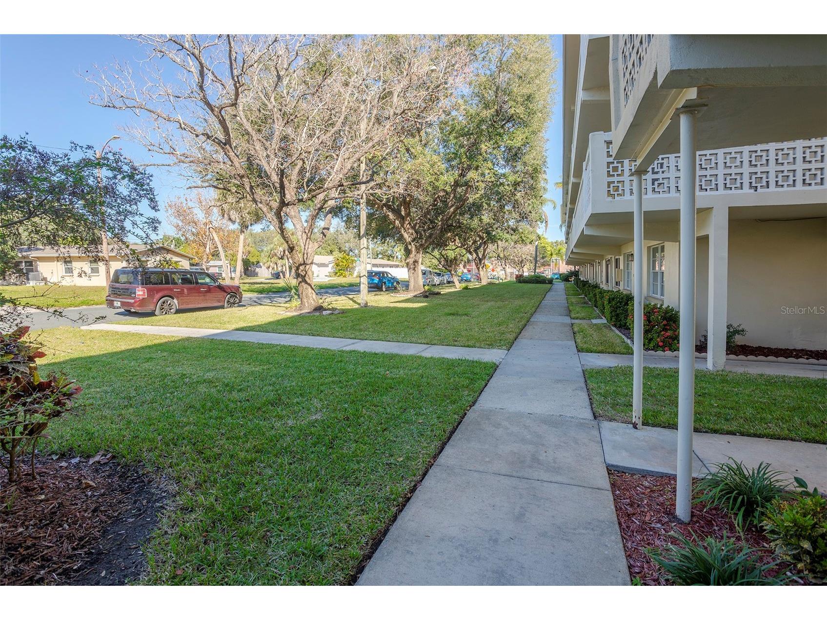 1051 79th Avenue N #103 Saint Petersburg FL 33702 U8252408 image7