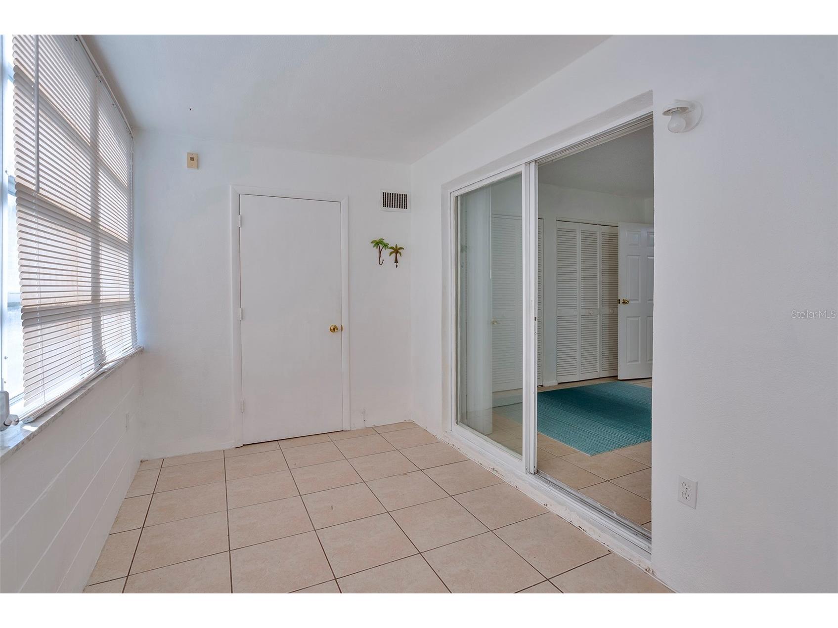 1051 79th Avenue N #103 Saint Petersburg FL 33702 U8252408 image9
