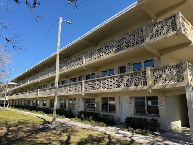 1051 79th Avenue N #202 Saint Petersburg FL 33702 TB8474197 image2