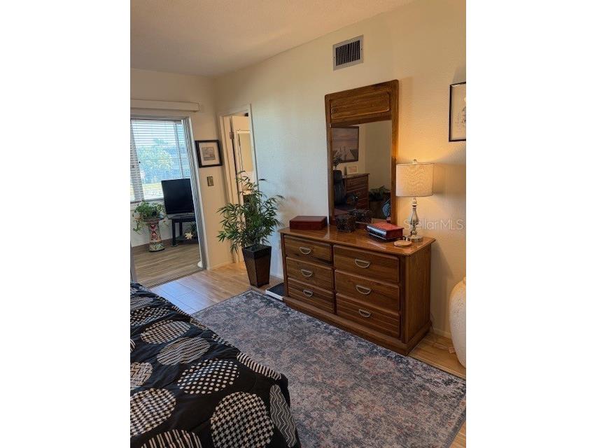 1051 79th Avenue N #202 Saint Petersburg FL 33702 TB8474197 image23