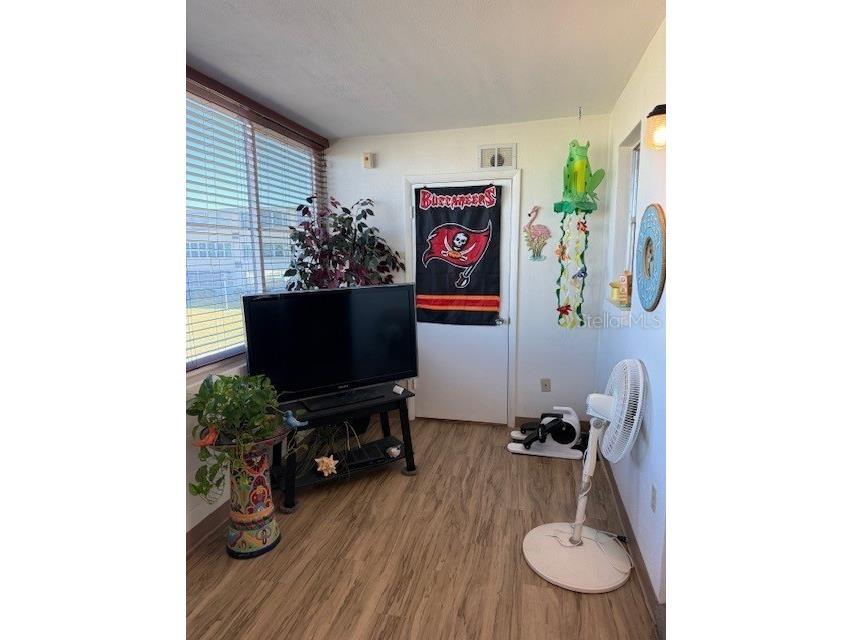 1051 79th Avenue N #202 Saint Petersburg FL 33702 TB8474197 image28