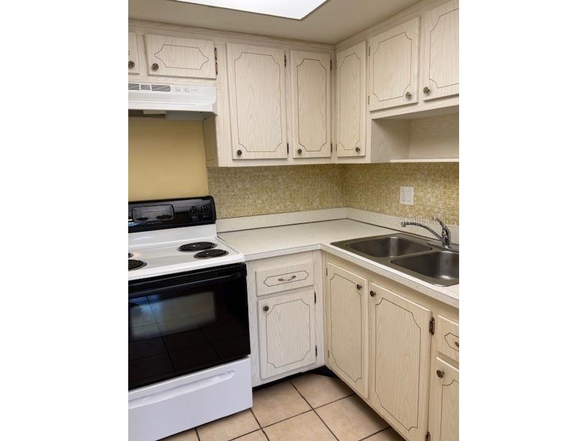 1051 79th Avenue N #212 Saint Petersburg FL 33702 TB8468819 image8