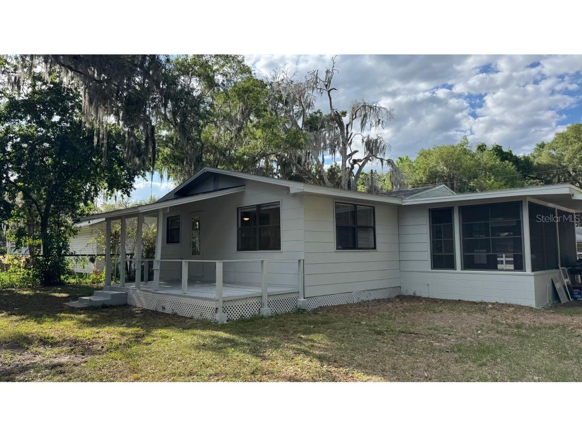 1051 Cr 464 Lake Panasoffkee FL 33538 A4692402 image1