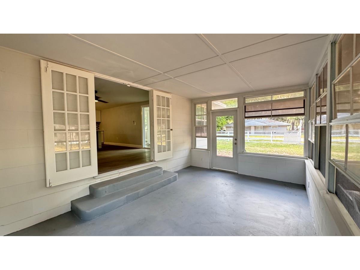 1051 Cr 464 Lake Panasoffkee FL 33538 A4692402 image12