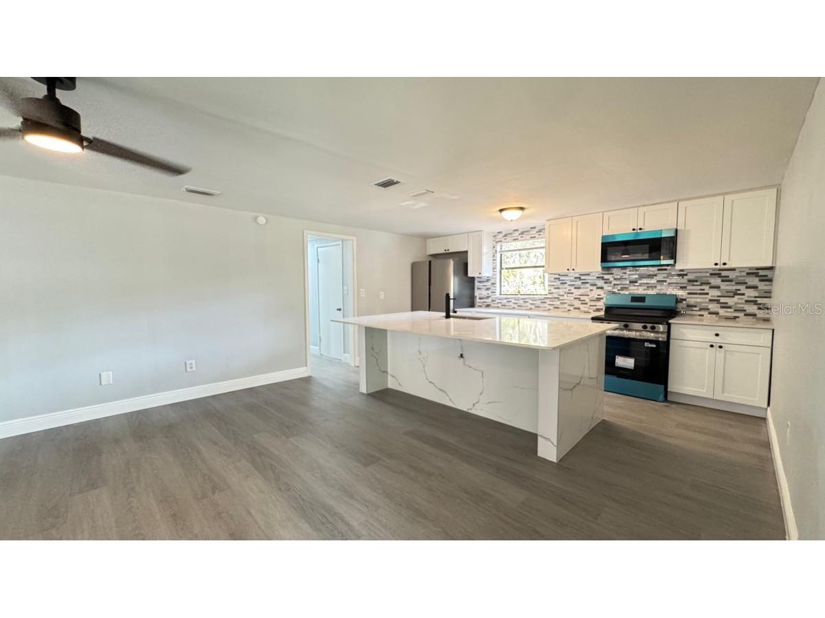 1051 Cr 464 Lake Panasoffkee FL 33538 A4692402 image4