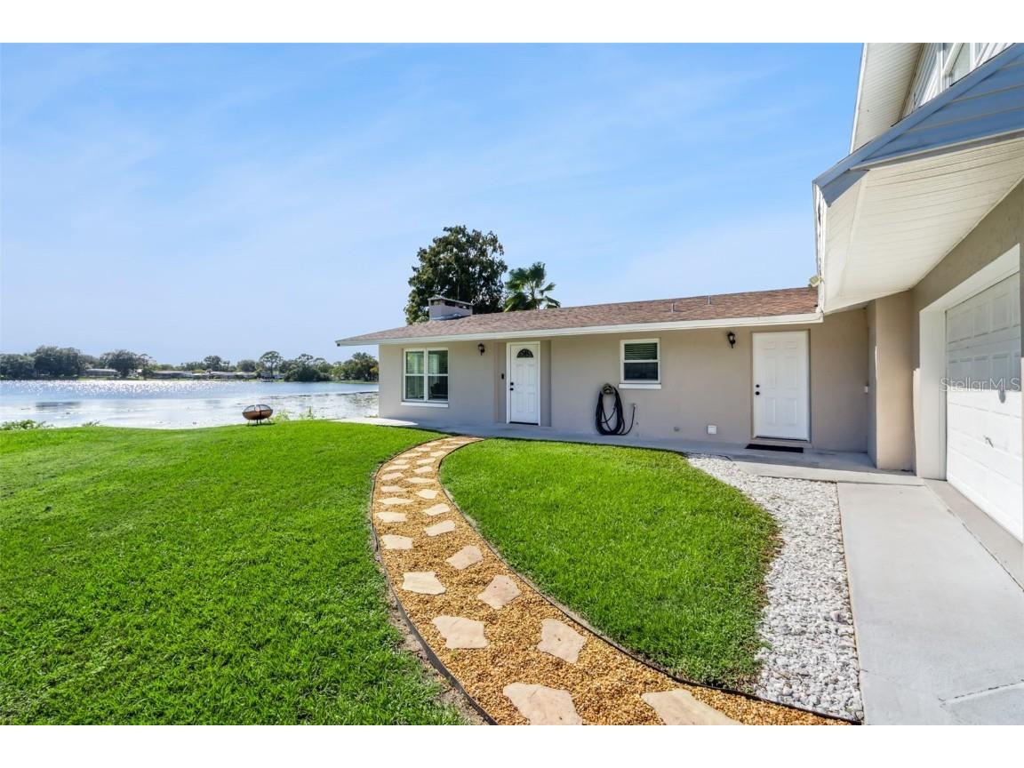 1051 Eva Street Deltona FL 32725 - Clear Lake O6351493 image2