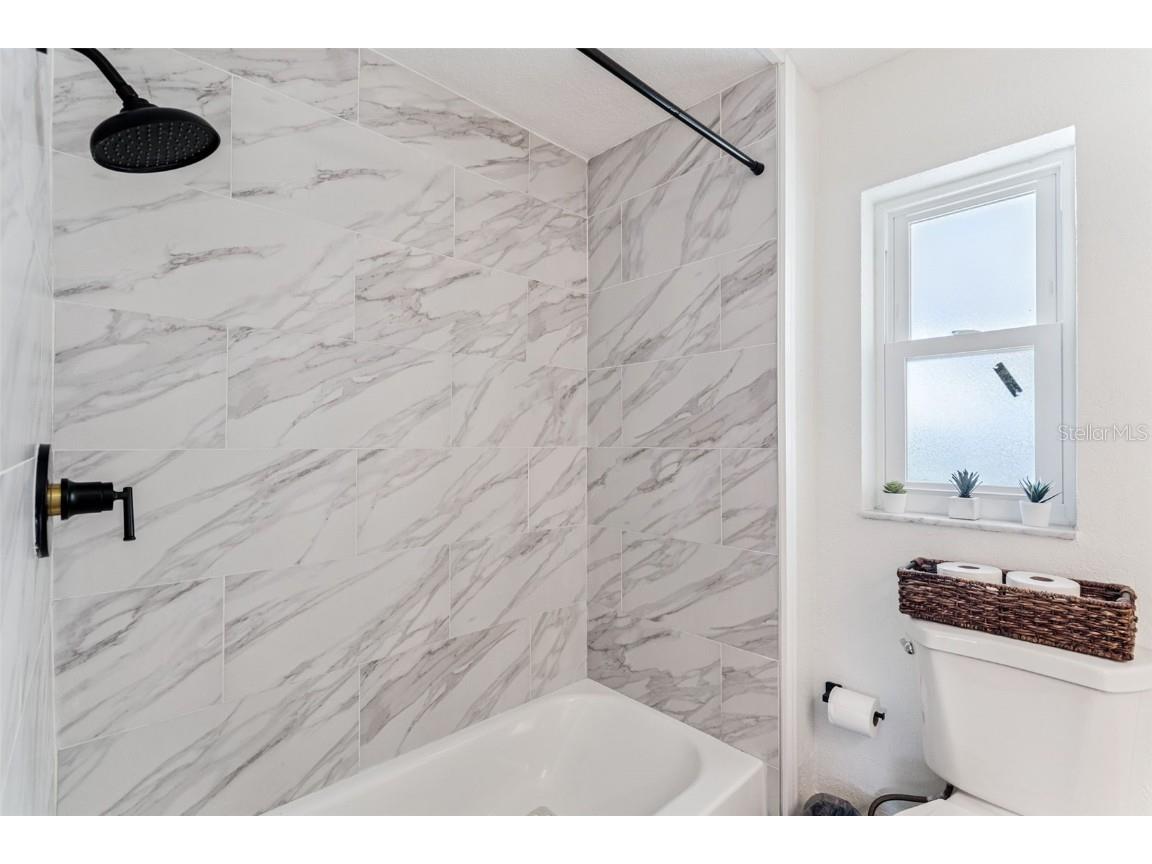 1051 Eva Street Deltona FL 32725 - Clear Lake O6351493 image33