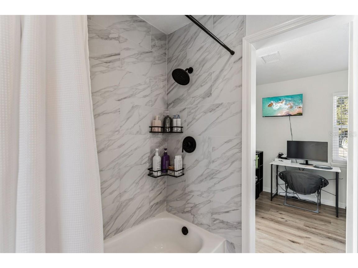 1051 Eva Street Deltona FL 32725 - Clear Lake O6351493 image34