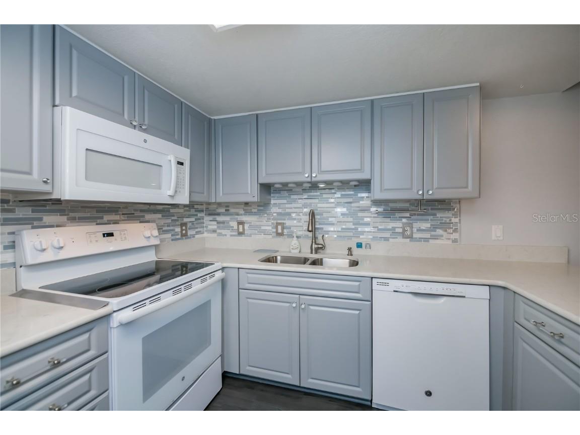 1051 Forrest Nelson Boulevard #104 Port Charlotte FL 33952 C7508184 image2