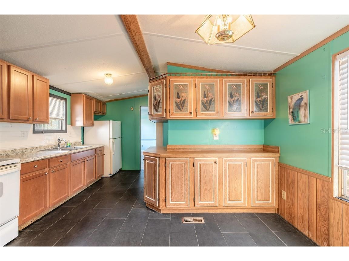 1051 Green Acres Circle N South Daytona FL 32119 V4946380 image11