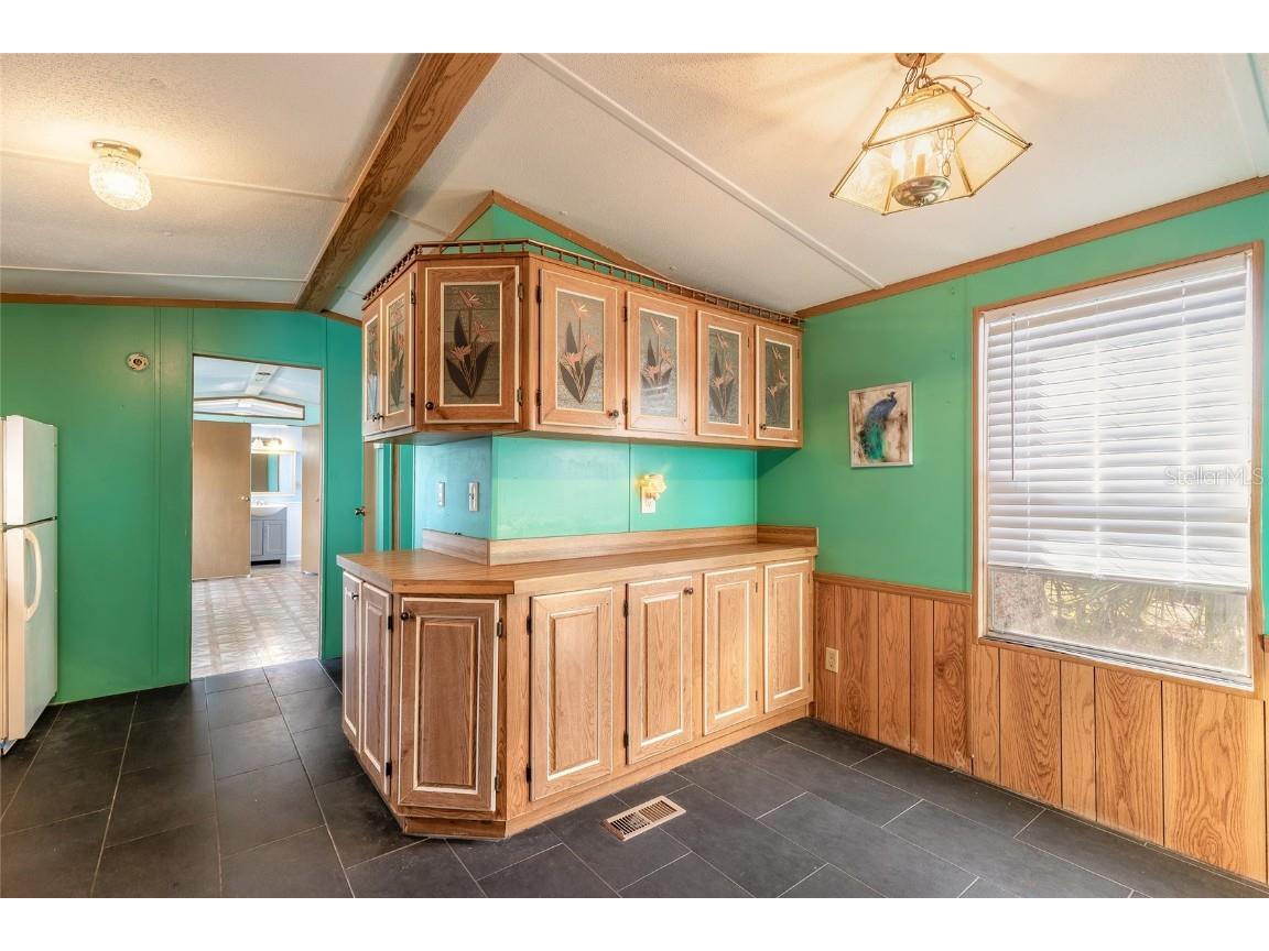 1051 Green Acres Circle N South Daytona FL 32119 V4946380 image12