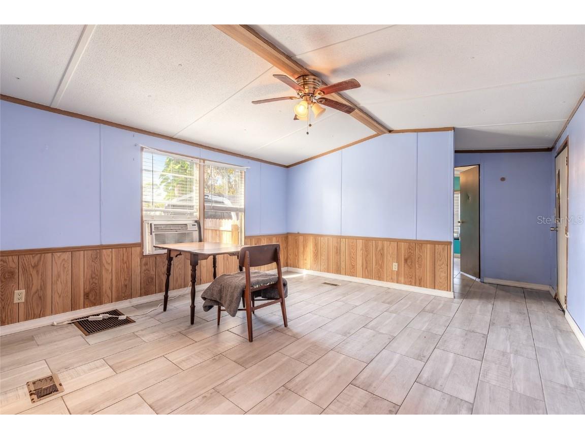 1051 Green Acres Circle N South Daytona FL 32119 V4946380 image13