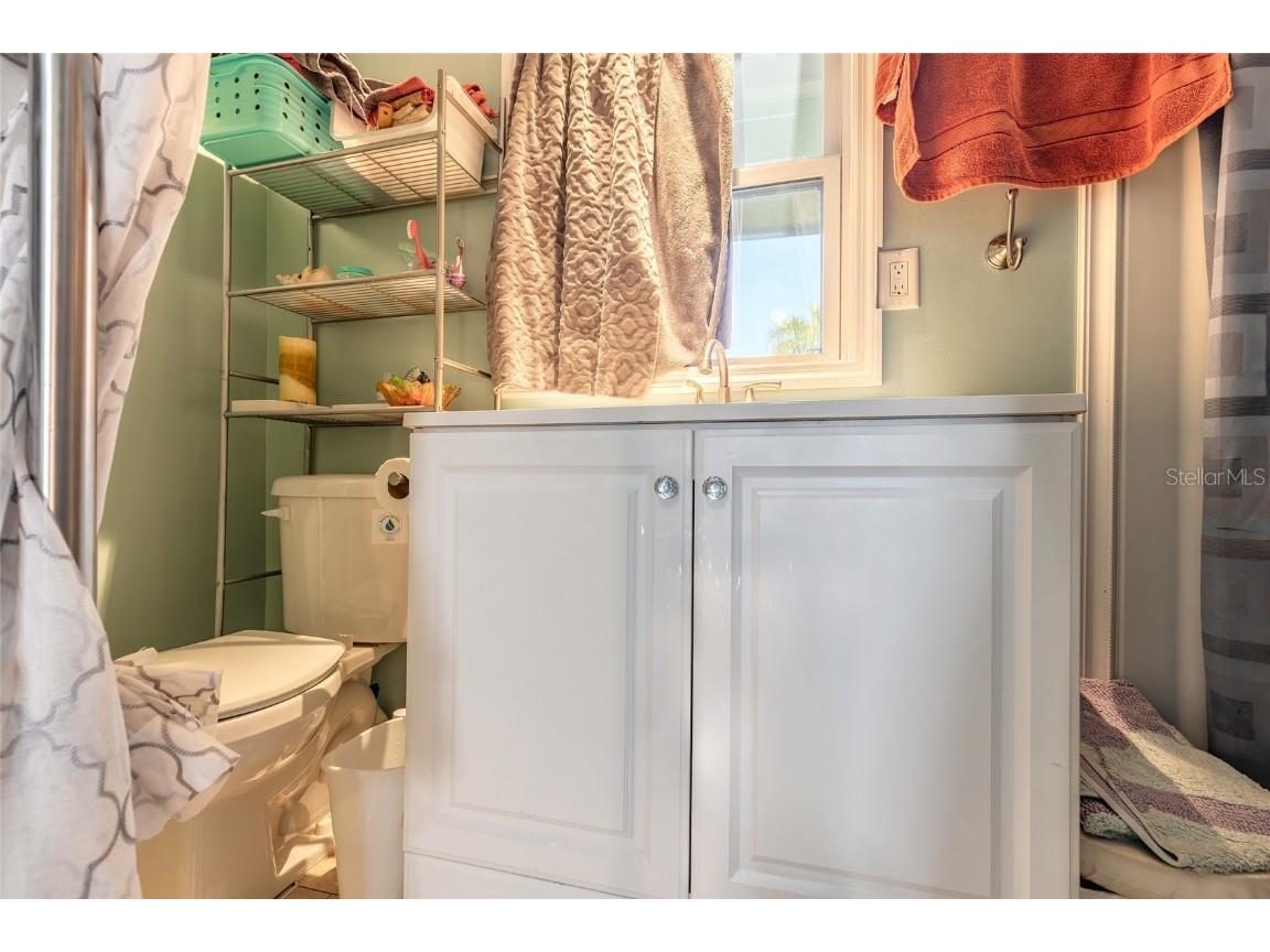 1051 Green Acres Circle N South Daytona FL 32119 V4946380 image22