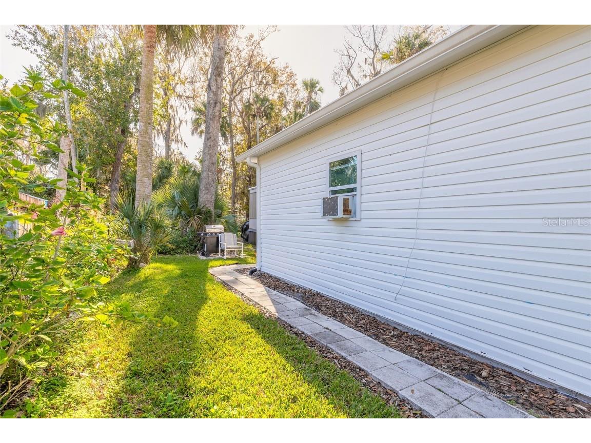 1051 Green Acres Circle N South Daytona FL 32119 V4946380 image24