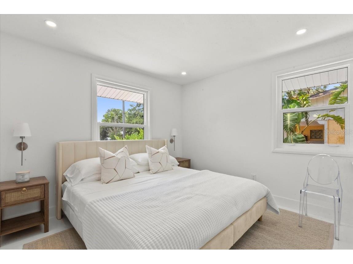 1051 Indian Beach Drive Sarasota FL 34234 A4673503 image19