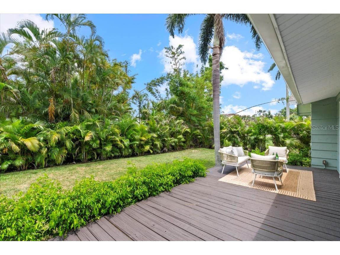 1051 Indian Beach Drive Sarasota FL 34234 A4673503 image21