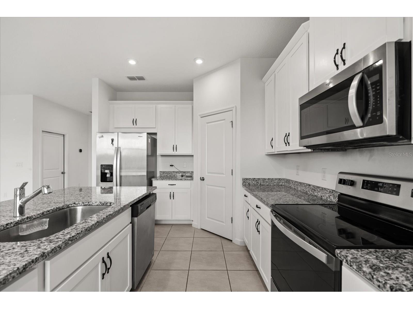 1051 Lakeshore Breeze Place Kissimmee FL 34747 S5148068 image4