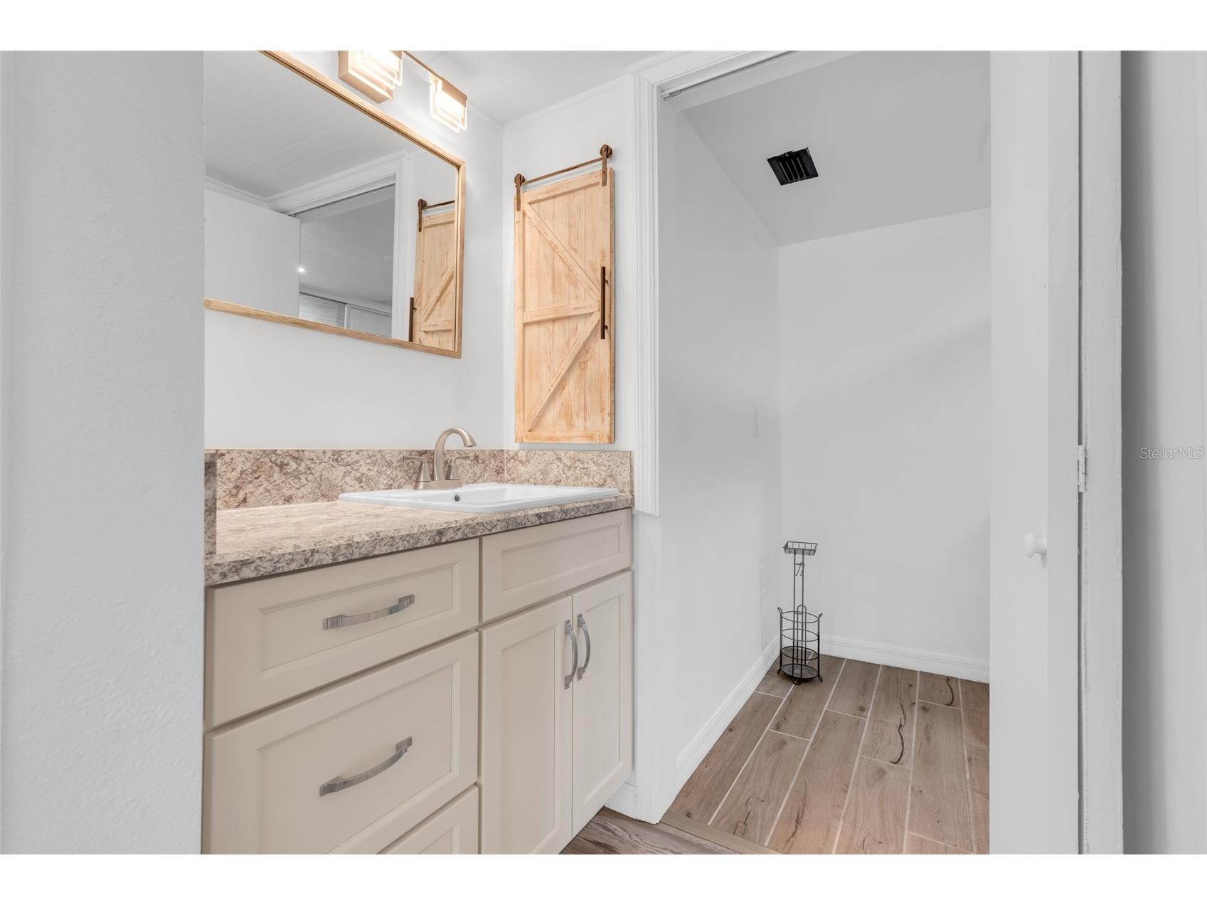 1051 S Highland Street #4B Mount Dora FL 32757 G5108962 image14