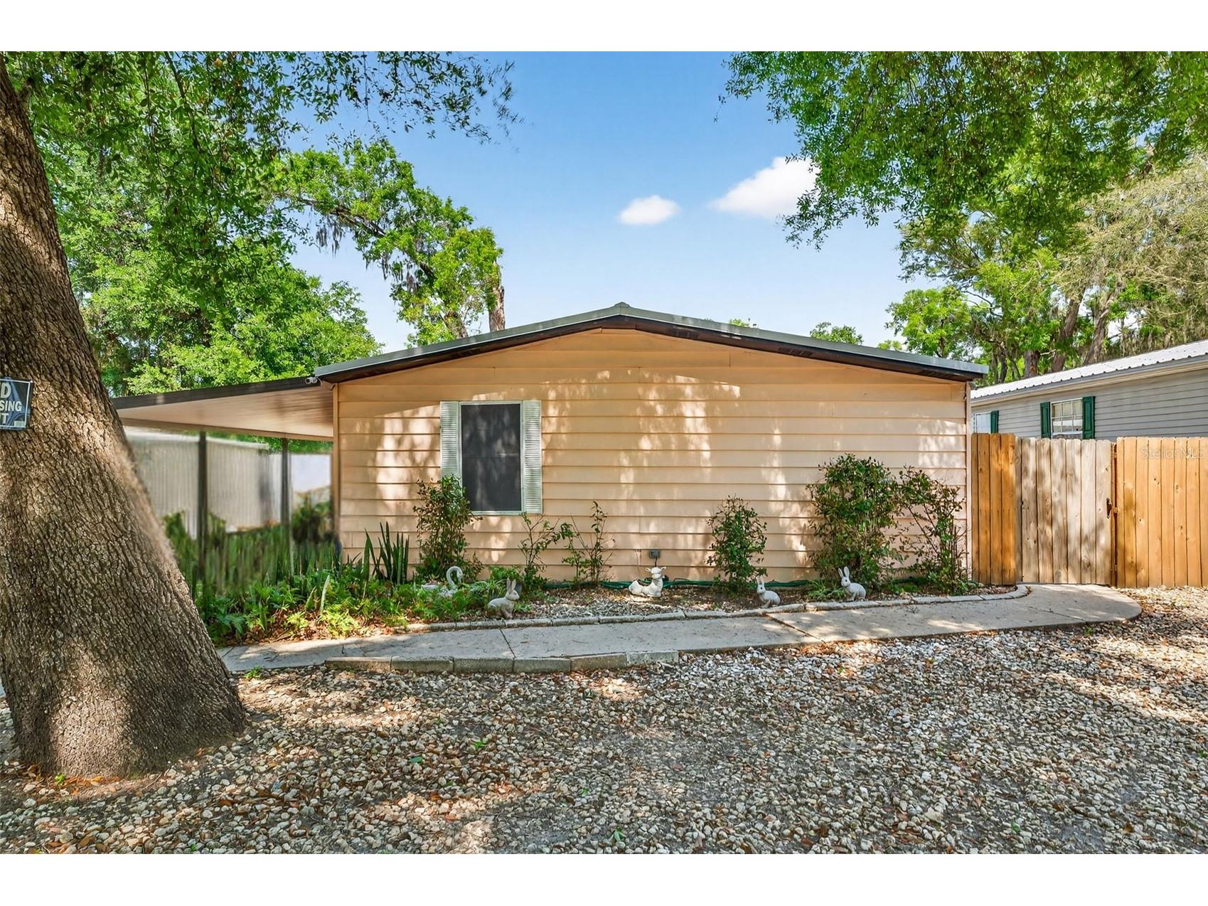 10510 Bay Hills Circle Thonotosassa FL 33592 TB8488523 image1