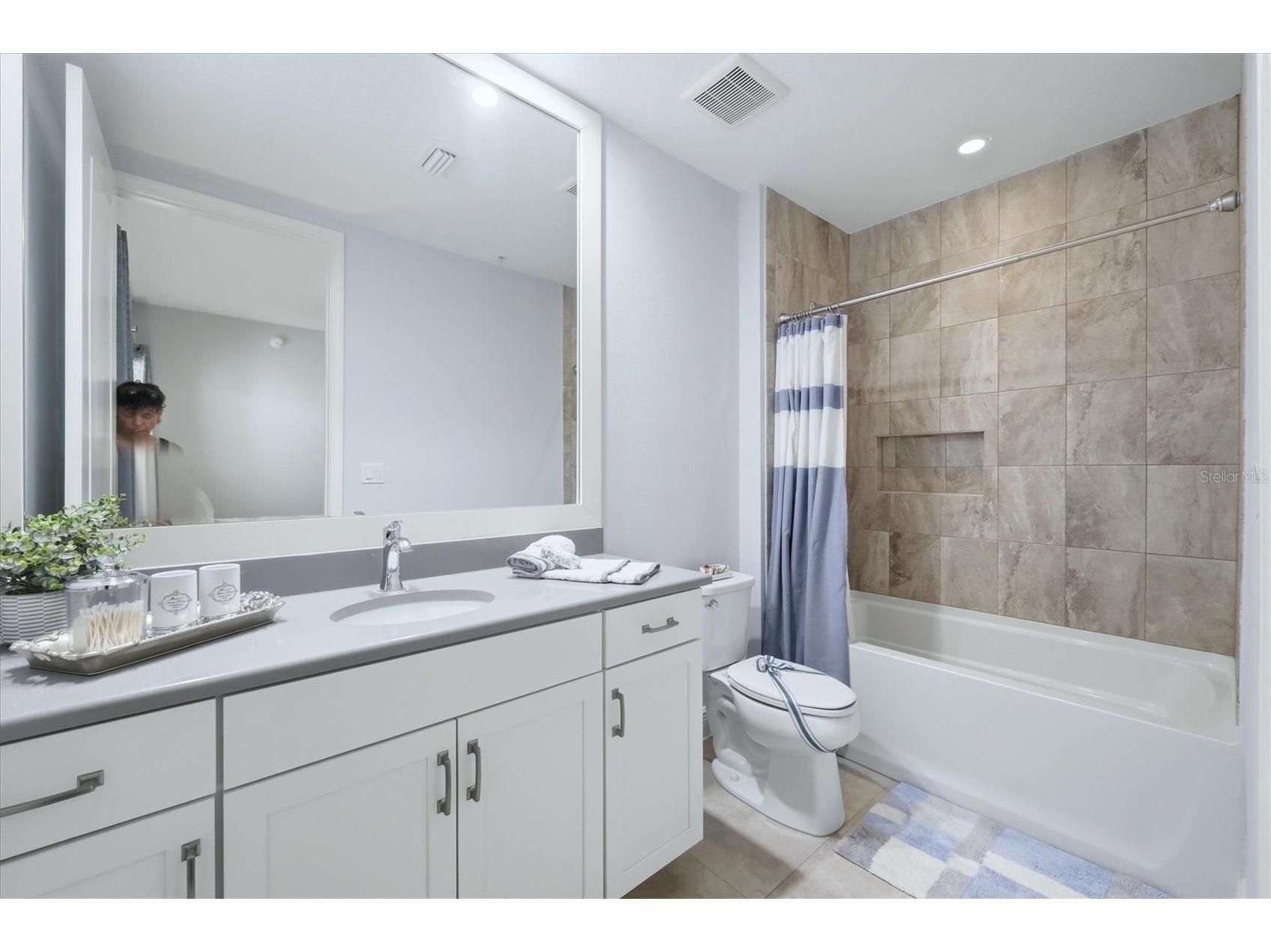 10510 Boardwalk Loop #602 Lakewood Ranch FL 34202 A4686744 image37