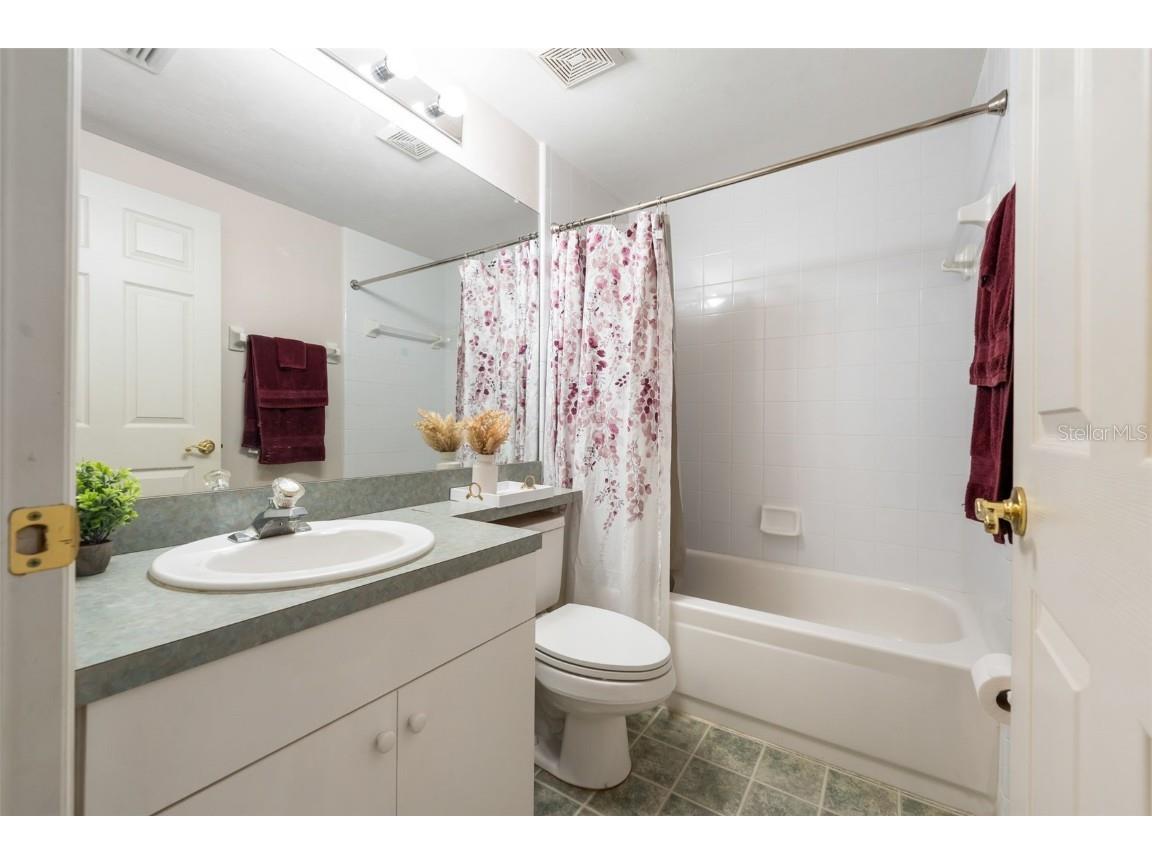 10510 NW 28th Place Gainesville FL 32606 GC535663 image19