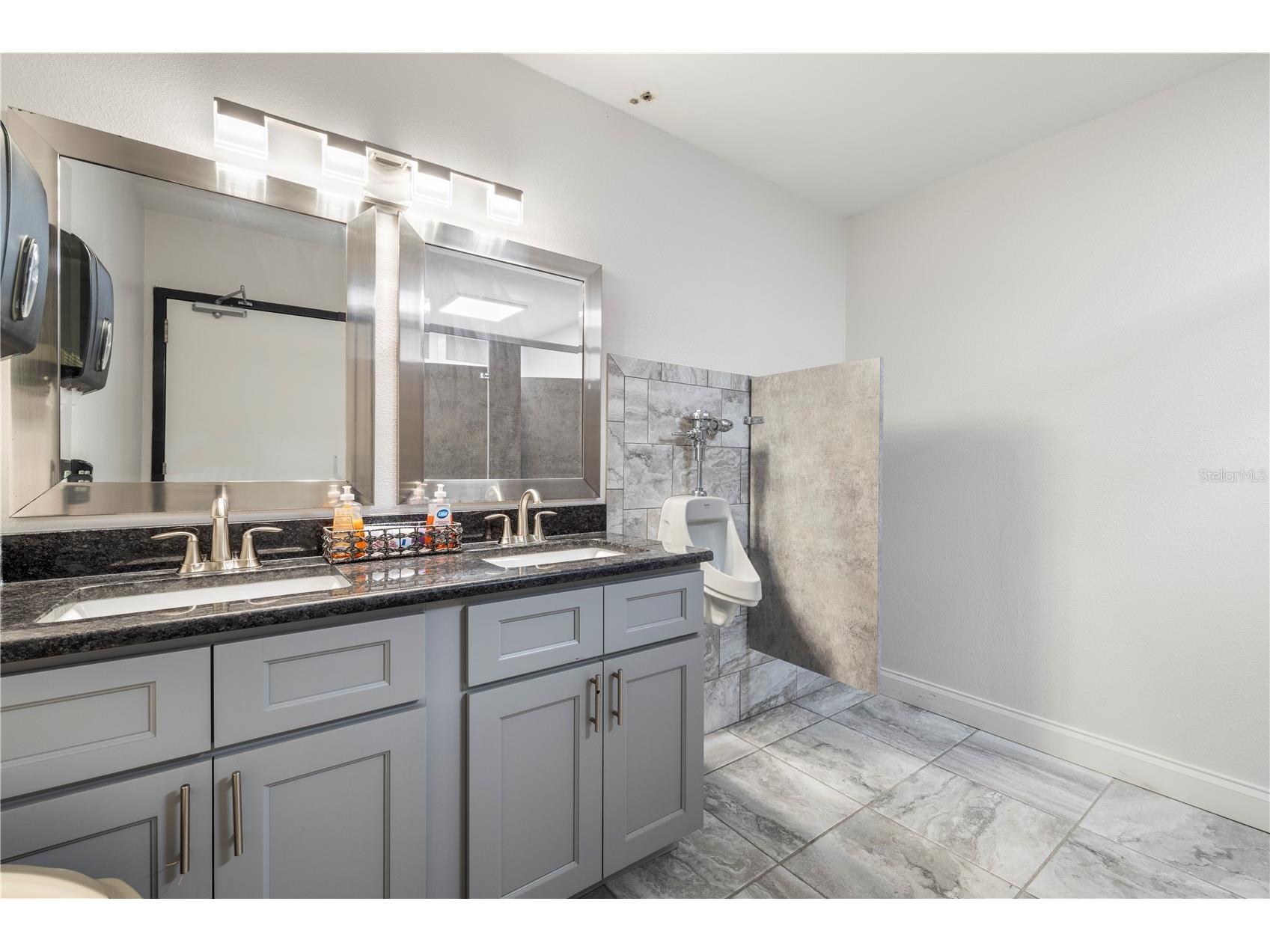 10511 Main Street Thonotosassa FL 33592 TB8464447 image27