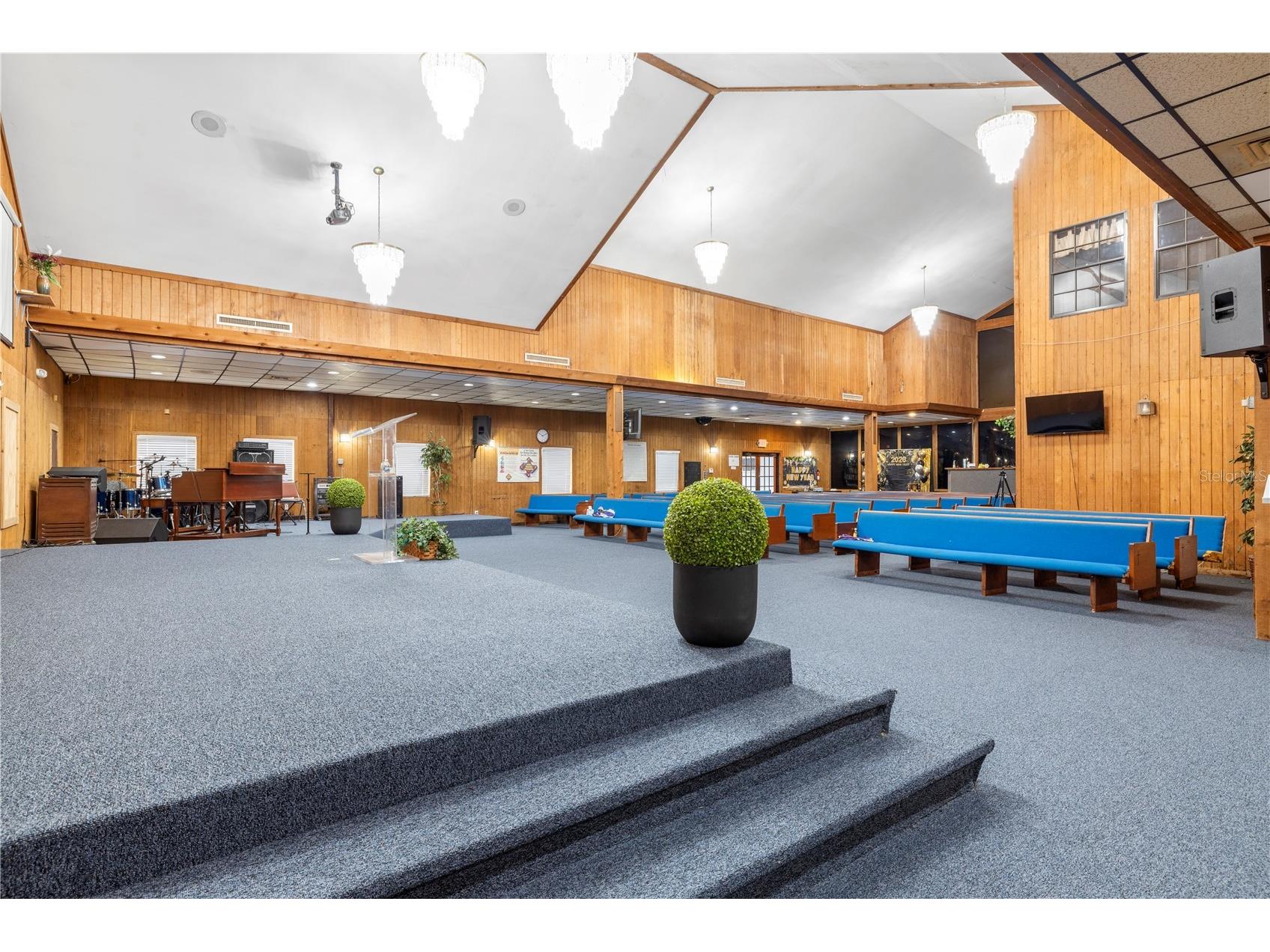 10511 Main Street Thonotosassa FL 33592 TB8464447 image31