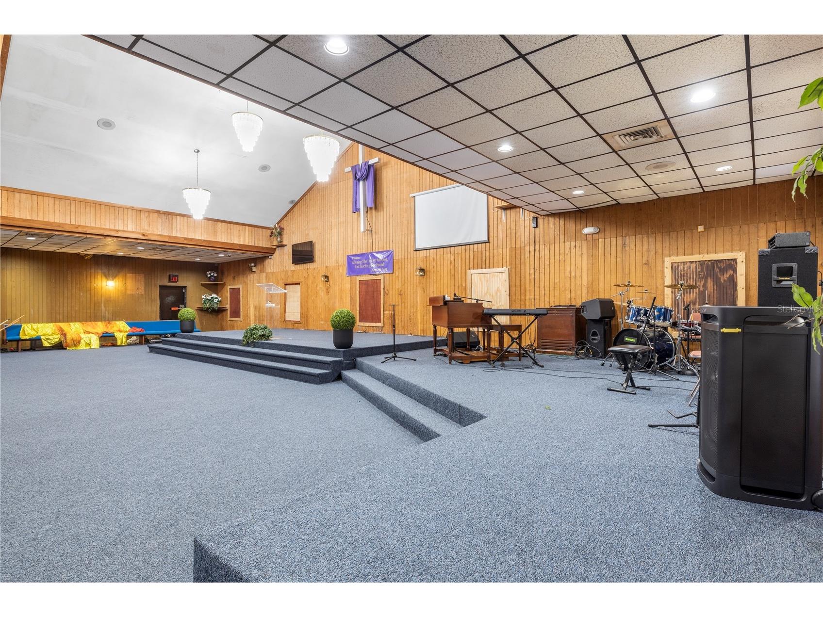 10511 Main Street Thonotosassa FL 33592 TB8464447 image34