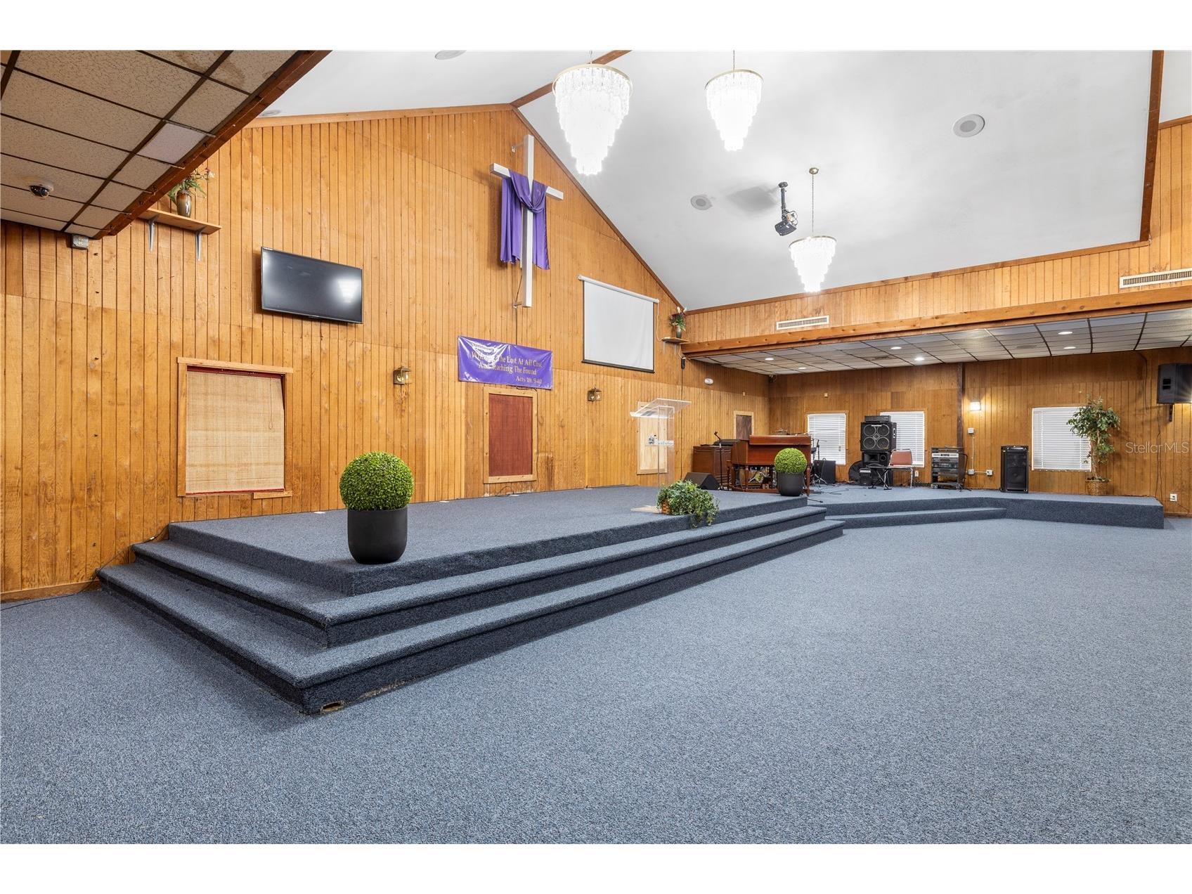 10511 Main Street Thonotosassa FL 33592 TB8464447 image35