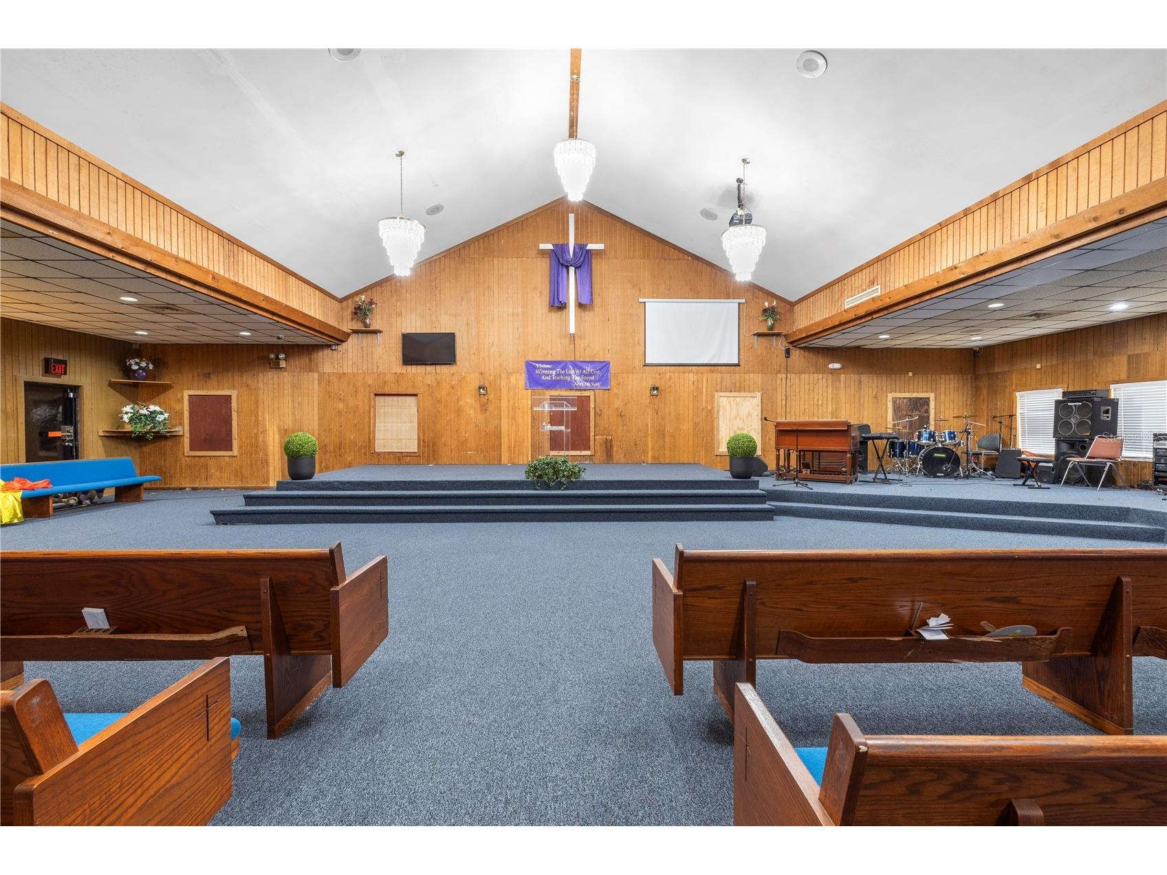 10511 Main Street Thonotosassa FL 33592 TB8464447 image36