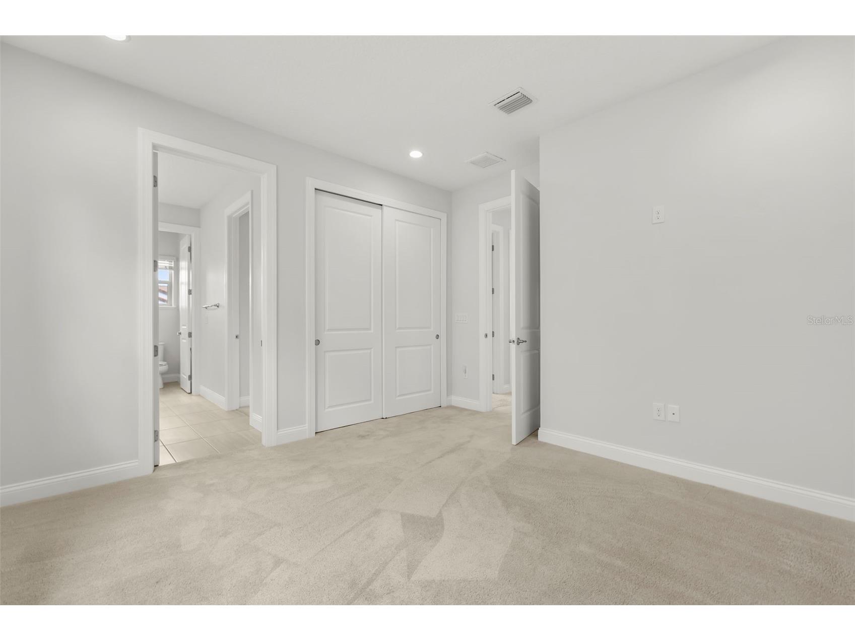 10511 Royal Cypress Way Orlando FL 32836 O6427980 image18