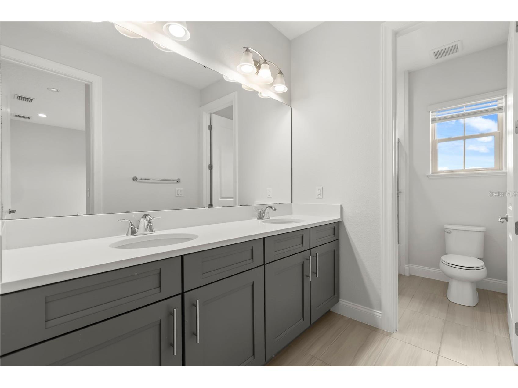 10511 Royal Cypress Way Orlando FL 32836 O6427980 image19