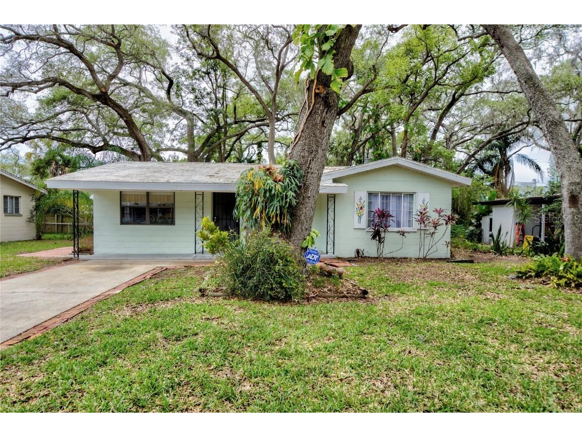 10514 52nd Avenue N Saint Petersburg FL 33708 U8237001 image1