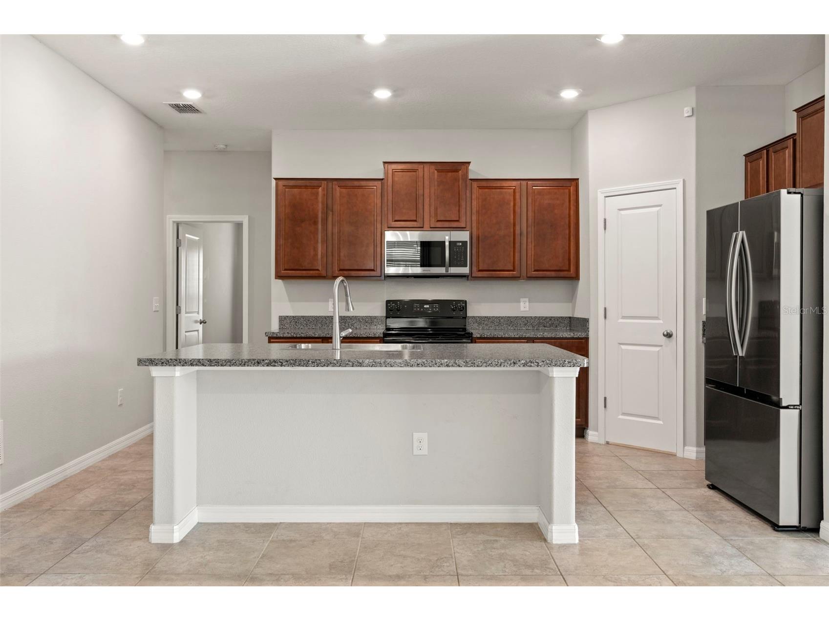 10515 Carloway Hills Drive Wimauma FL 33598 TB8521062 image10