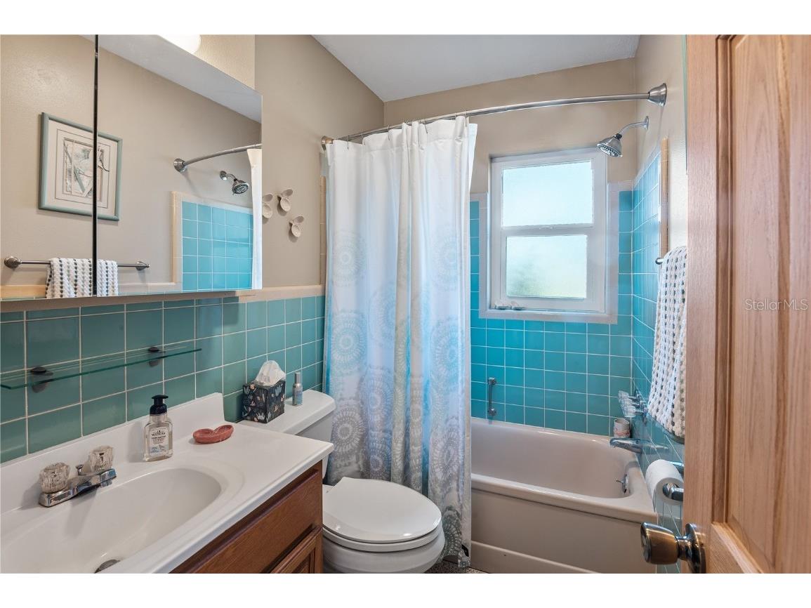 10517 Blossom Lake Drive Seminole FL 33772 TB8432034 image15