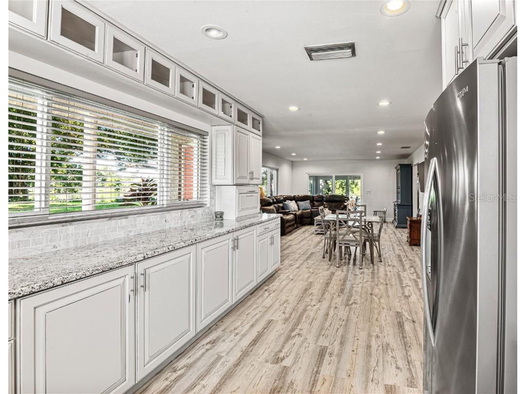 10517 Blossom Lake Drive Seminole FL 33772 TB8432034 image9