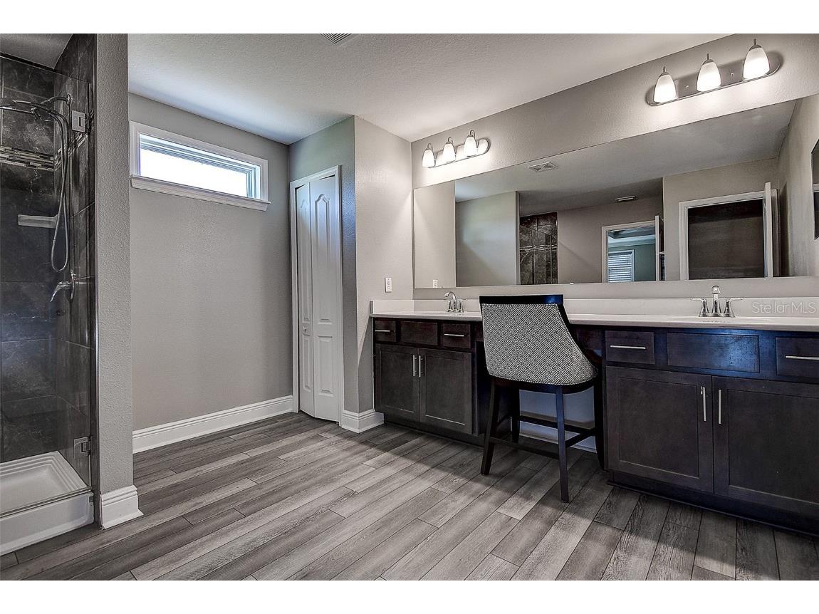 10517 Crestview Heights Avenue Thonotosassa FL 33592 TB8387238 image33