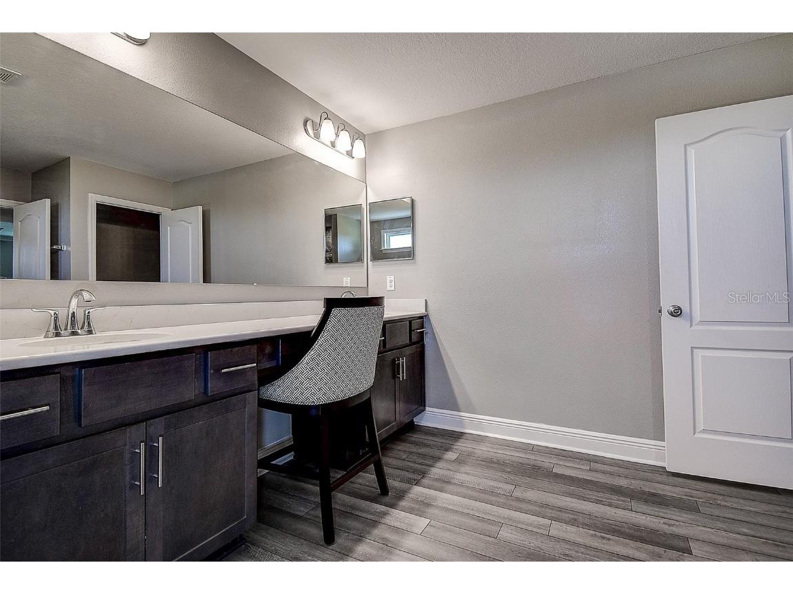 10517 Crestview Heights Avenue Thonotosassa FL 33592 TB8387238 image34