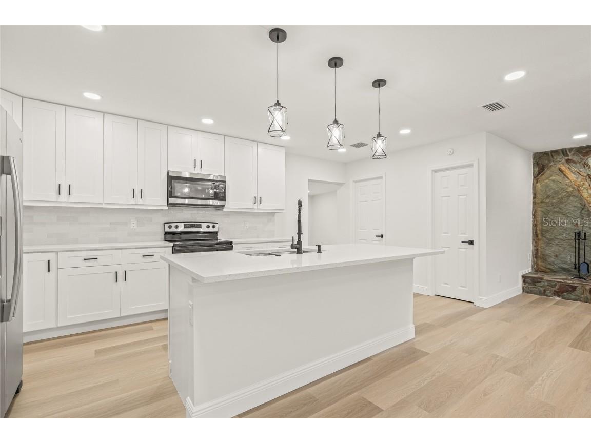 10517 N Hamner Avenue Tampa FL 33612 TB8425462 image15