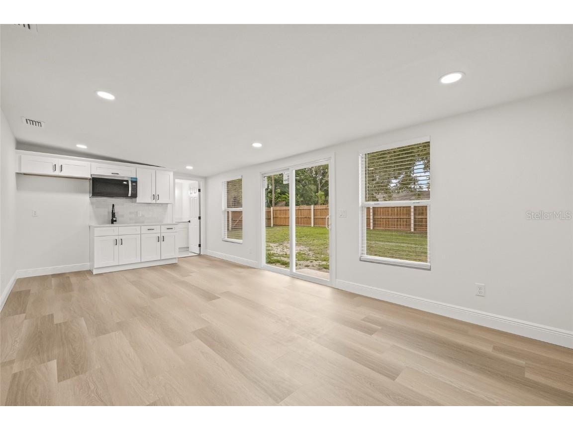 10517 N Hamner Avenue Tampa FL 33612 TB8425462 image27