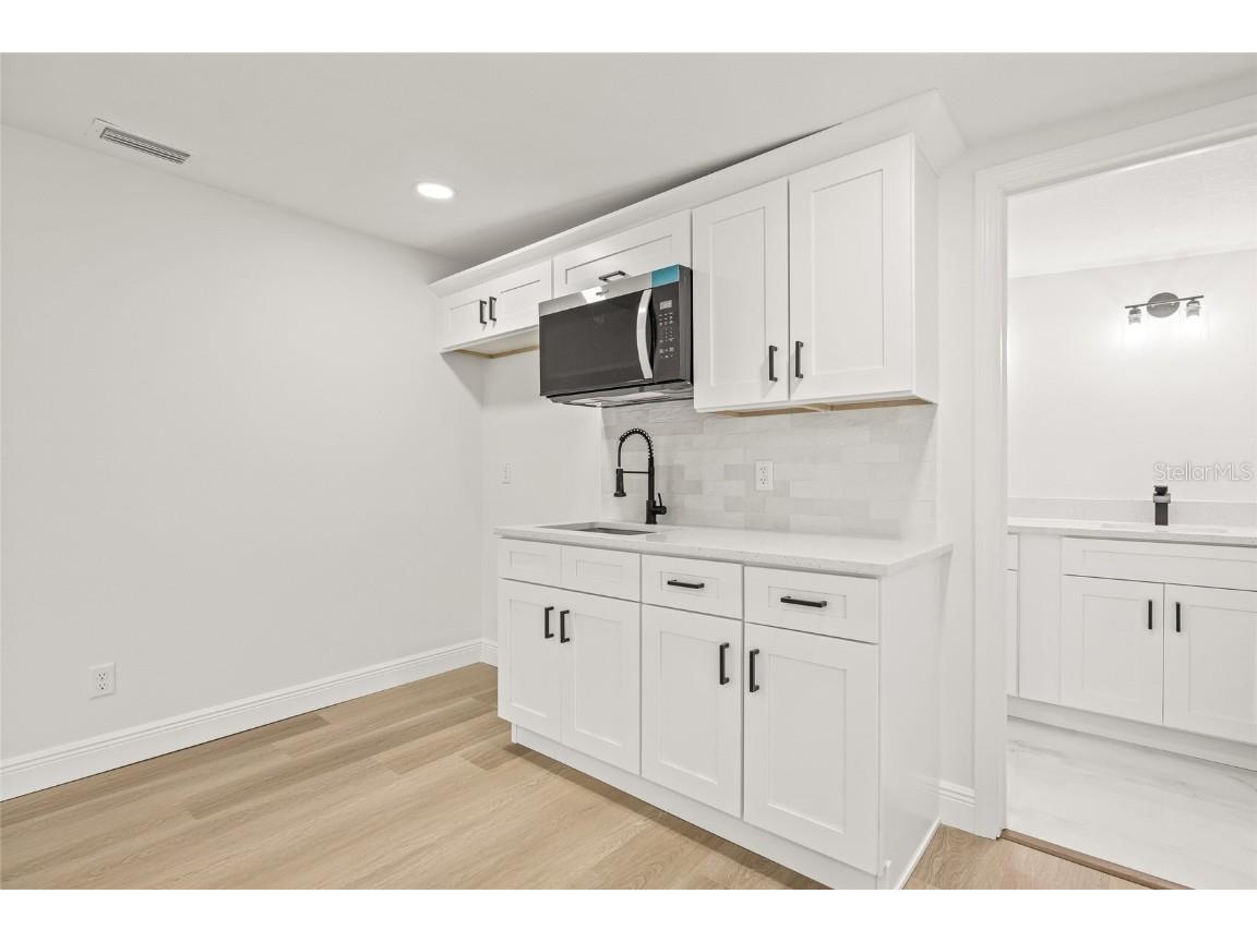 10517 N Hamner Avenue Tampa FL 33612 TB8425462 image32