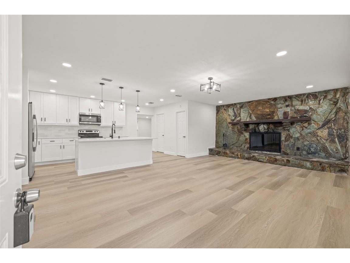 10517 N Hamner Avenue Tampa FL 33612 TB8425462 image8