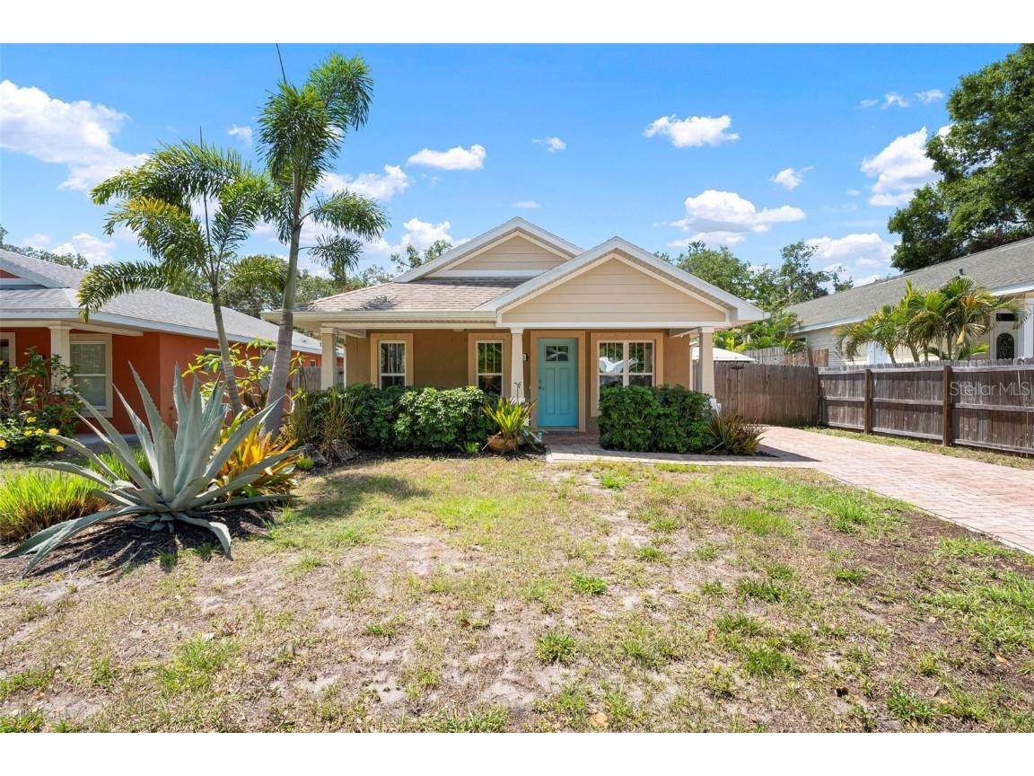 1052 32nd Street Sarasota FL 34234 A4649918 image1