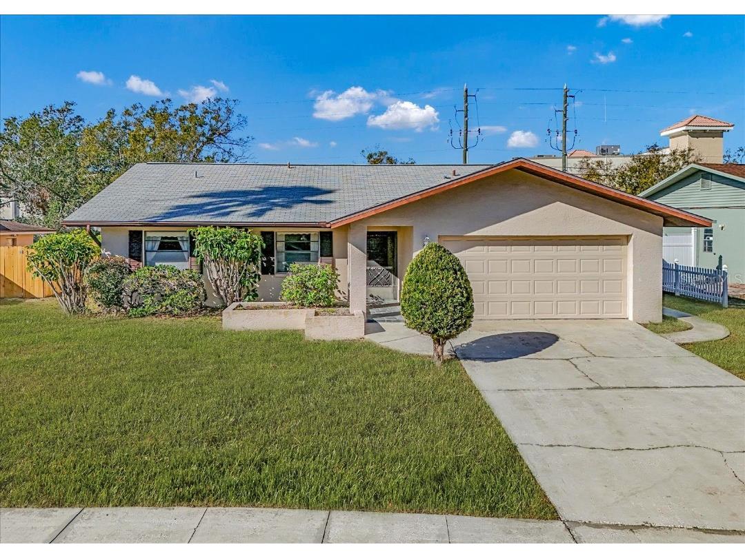 1052 Concord Drive W Dunedin FL 34698 TB8319985 image1