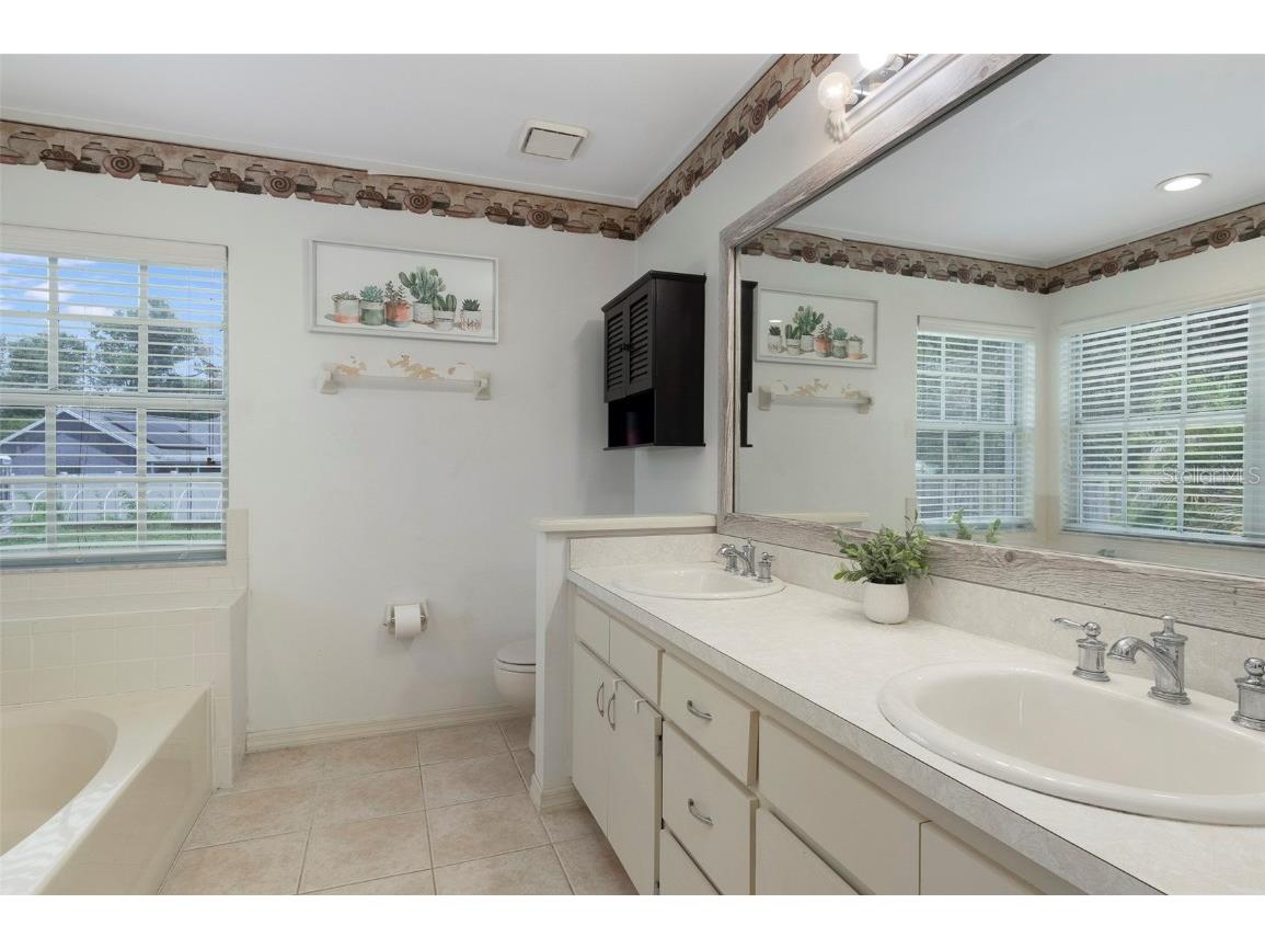 1052 Malletwood Drive Brandon FL 33510 TB8420427 image24