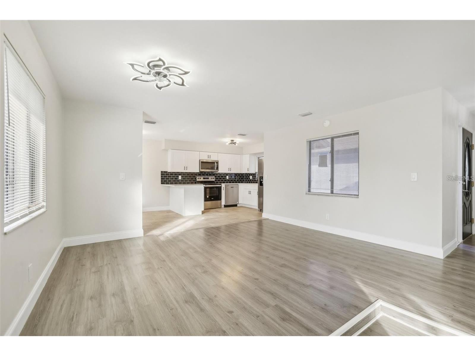 1052 Manchester Circle Winter Park FL 32792 O6376260 image9