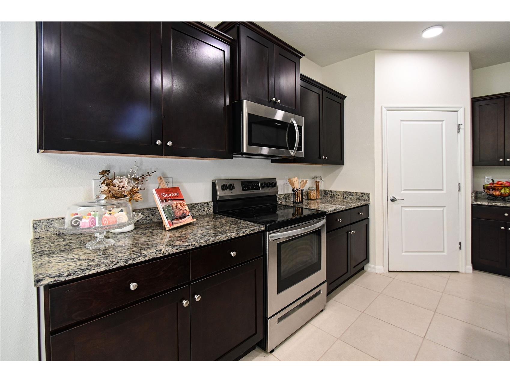 1052 Manzanar Place Wesley Chapel FL 33543 TB8504460 image10