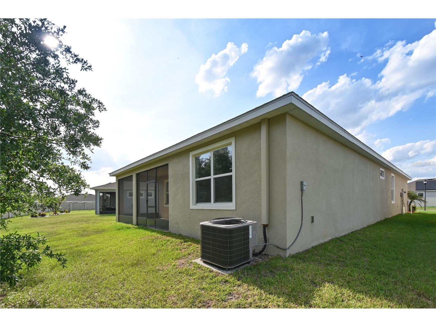 1052 Manzanar Place Wesley Chapel FL 33543 TB8504460 image38