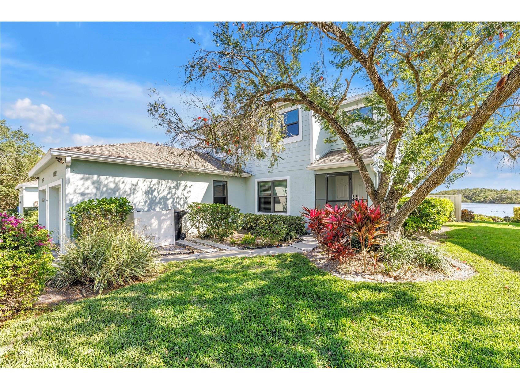 1052 Sanabel Court NE Saint Petersburg FL 33702 TB8485787 image1